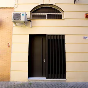 Rentalsevilla Escuelas Pias Apartment