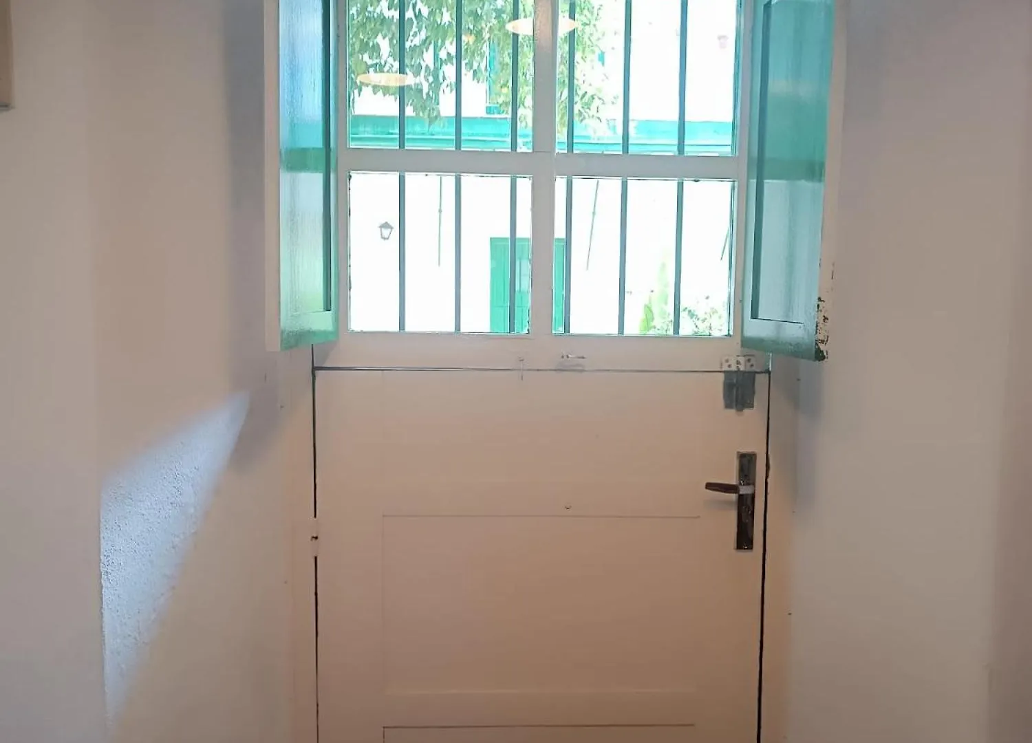 La Puerta Verde De Las Setas De Sevilla Spain
